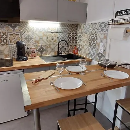 Avec Balcon Face A La Montagne Apartmán *