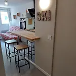Appartement Avec Balcon Face à La Montagne